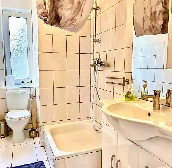 Geräumige Wohnung Im Herzen Kassels