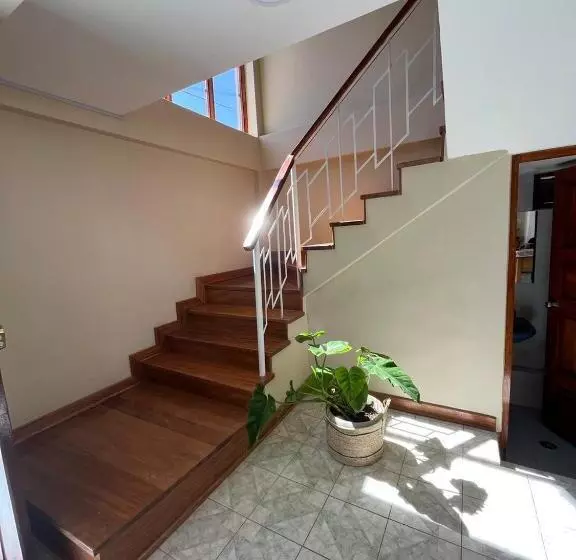 La Casa De Mamia