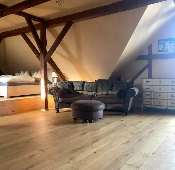 Altbauwohnung Mit Fachwerk