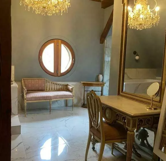 Altbauwohnung Mit Fachwerk