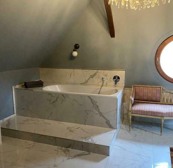 Altbauwohnung Mit Fachwerk