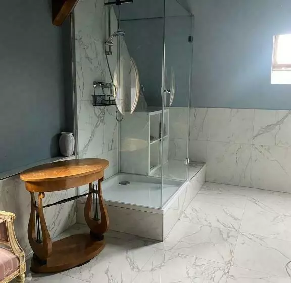 Altbauwohnung Mit Fachwerk