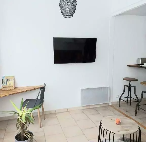 Appart Confort#1, Centre Ville, Gare à Pieds Proche Commodités