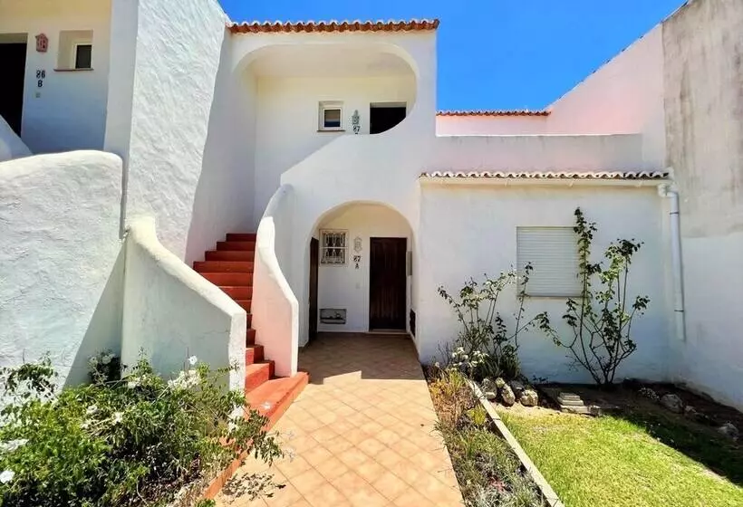 Armação De Pêra Twins 1 With Pool By Homing