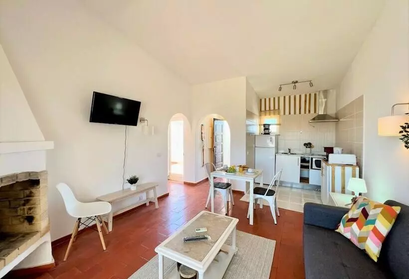 Armação De Pêra Twins 1 With Pool By Homing