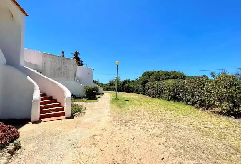 Armação De Pêra Twins 1 With Pool By Homing