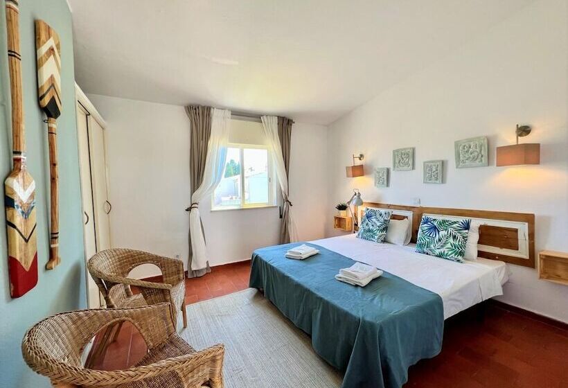 Armação De Pêra Twins 1 With Pool By Homing