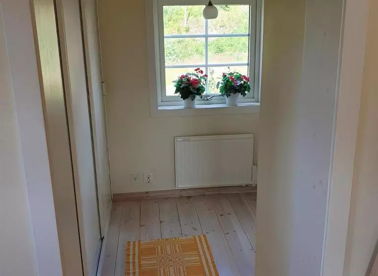 Cabin Near Lake And Beautiful Nature Reserve