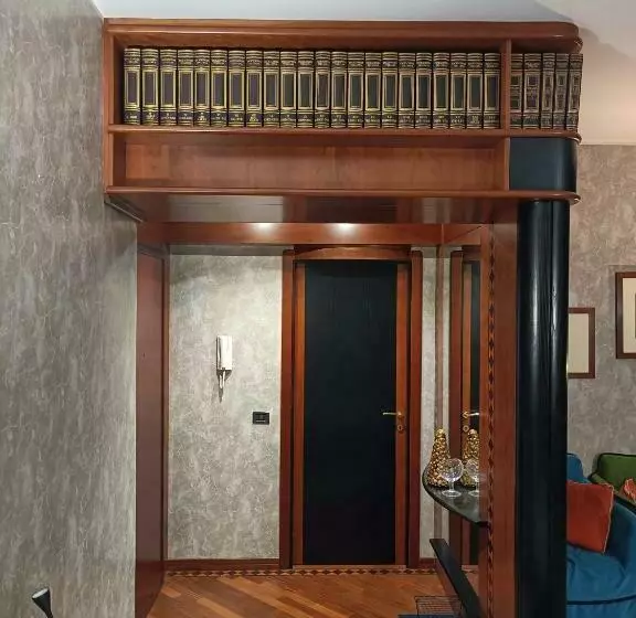 Milan South Gate Apartment