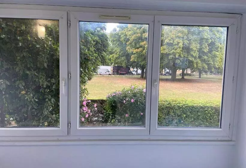 Bel Appartement Spacieux, Lumineux Avec Parking