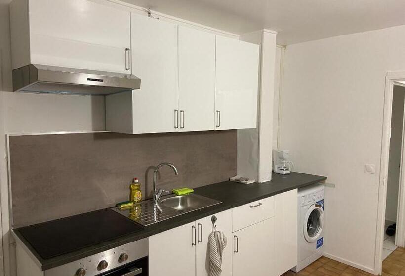 Bel Appartement Spacieux, Lumineux Avec Parking