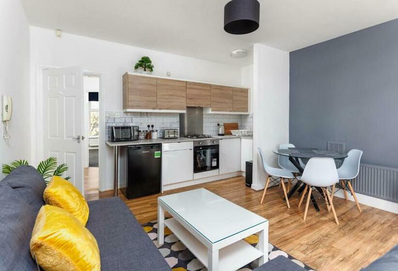 Flatzy Stylish Abode On Doorstep Of Sefton Park 10 Minutes To Centre