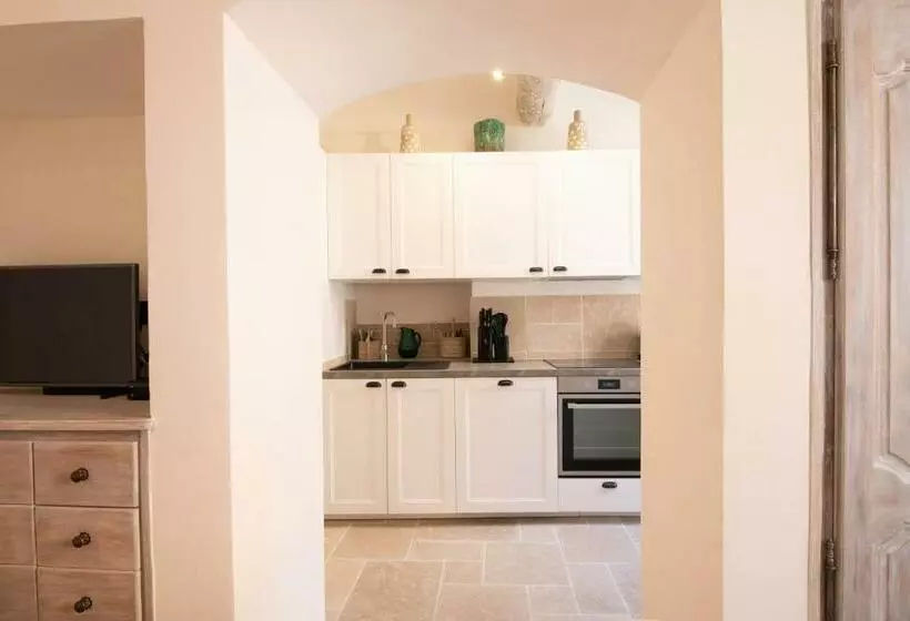 Pick A Flat S Apartments In Saint Tropez  Rue Victor Laugier