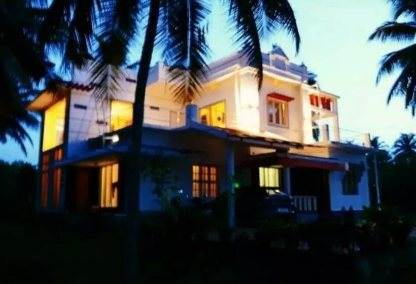 The Big Pineapple éstate   Suites