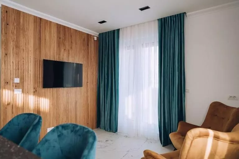 Jlo S Apartments