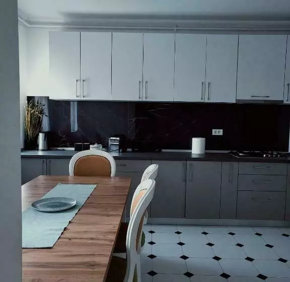 Jlo S Apartments