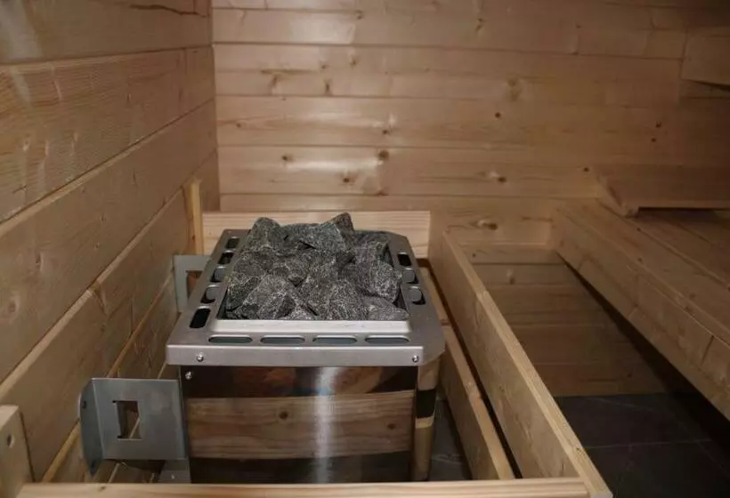 Maison Privative Spa Jacuzzi Sauna Salle De Jeux