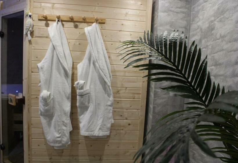 Maison Privative Spa Jacuzzi Sauna Salle De Jeux