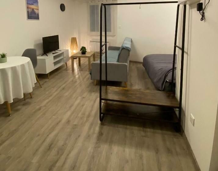 Studio Confortable Au Centre De Manosque