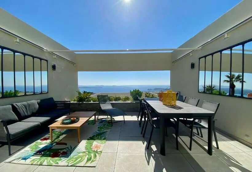 Superbe T2 44m2   Grande Terrasse Vue Mer Panoramique Exceptionnelle Piscine   Parking