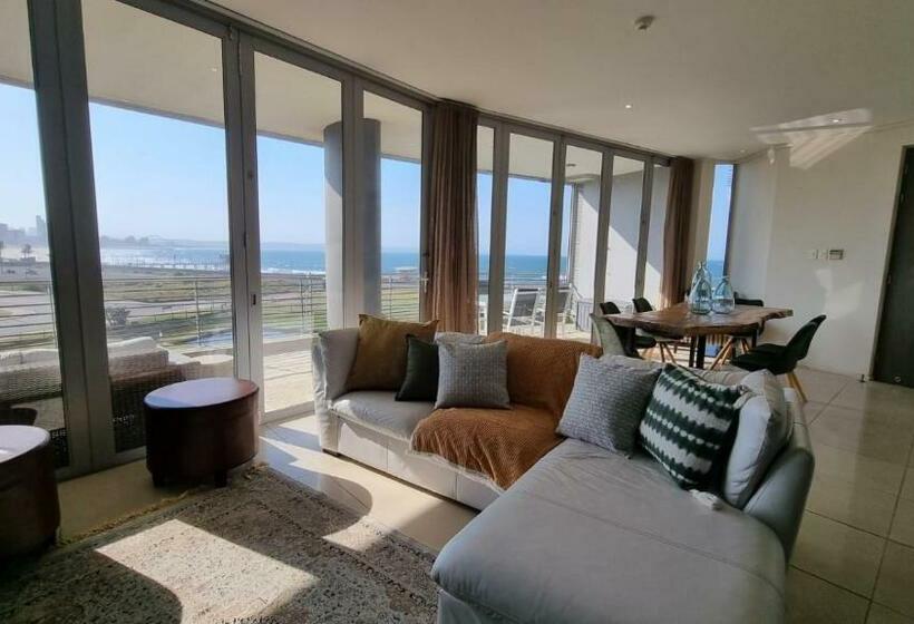 Accommodation Front   The Quays 503   6 Sleeper Across The Beachfront