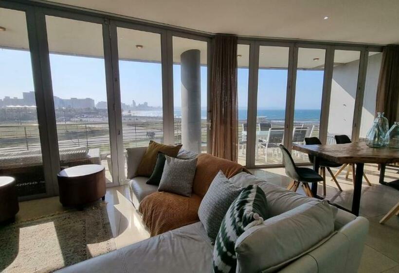 Accommodation Front   The Quays 503   6 Sleeper Across The Beachfront