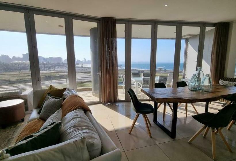 Accommodation Front   The Quays 503   6 Sleeper Across The Beachfront