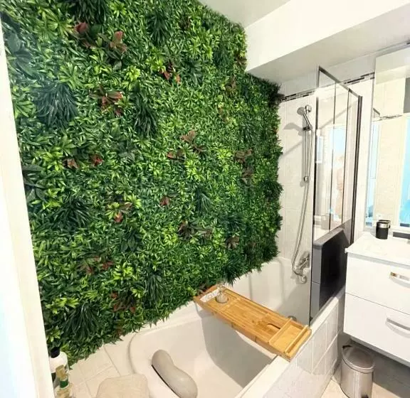 El Circo Foch, Hyper Centre