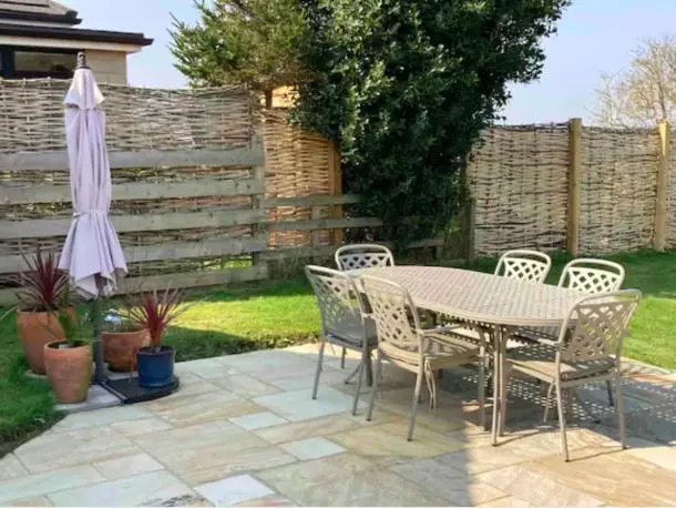 Luxurious Complex: 2 Barns Together Edge Of Frome