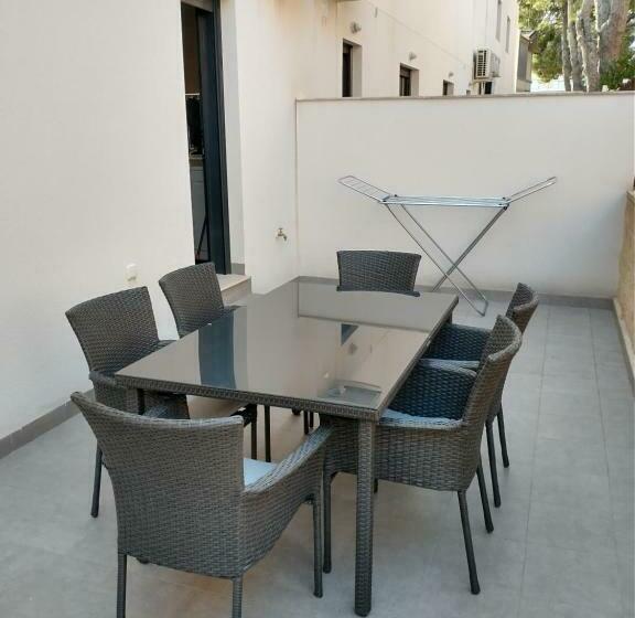 Modern Nieuwbouwappartement Aan Het Strand Van De Mar Menor In Santiago De La Ribera