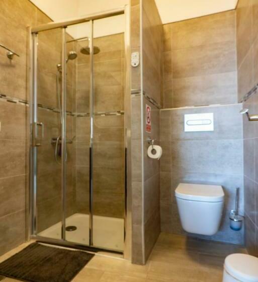 Spacious House With Huge Terrace Facing The Sea