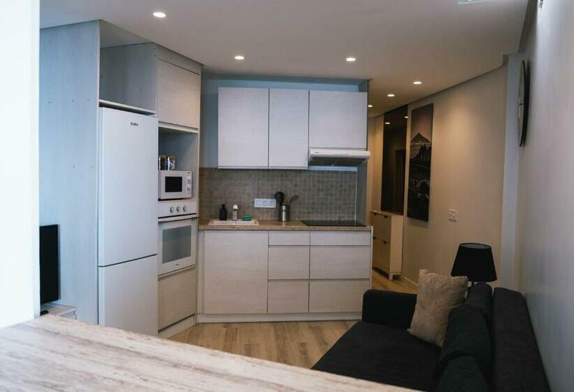 Tu Casita En El Pris 2, Atlantic Sunset