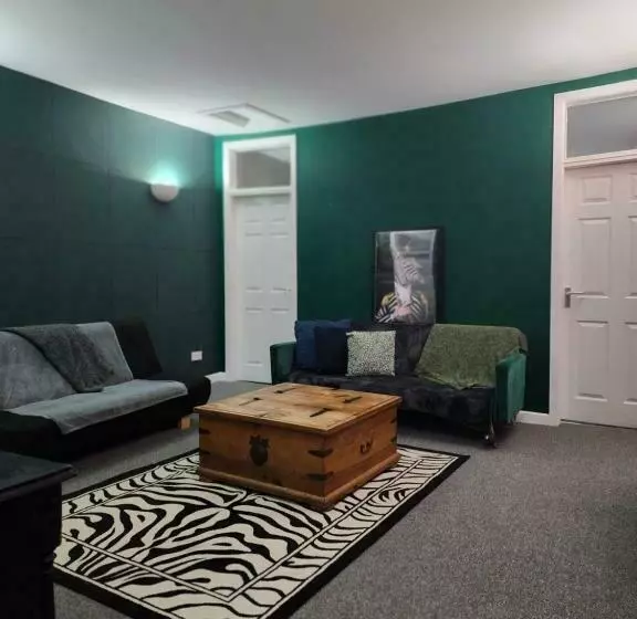 The Hive At 205