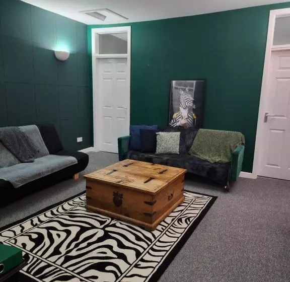 The Hive At 205