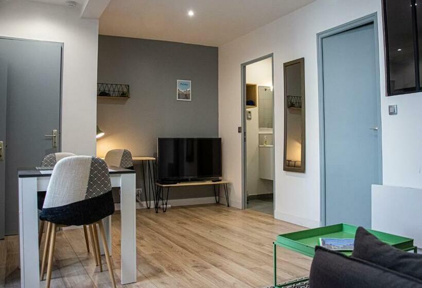 Appart Saint Cyprien + Parking Privatif