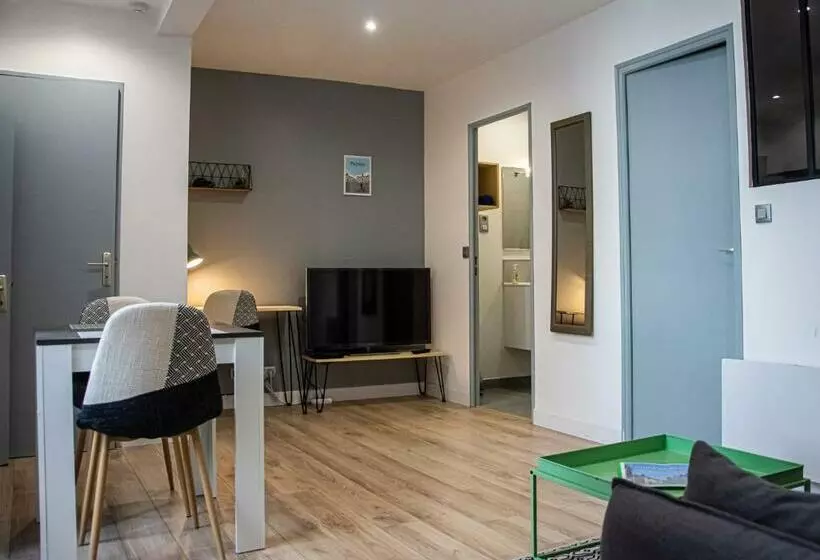 Appart Saint Cyprien + Parking Privatif