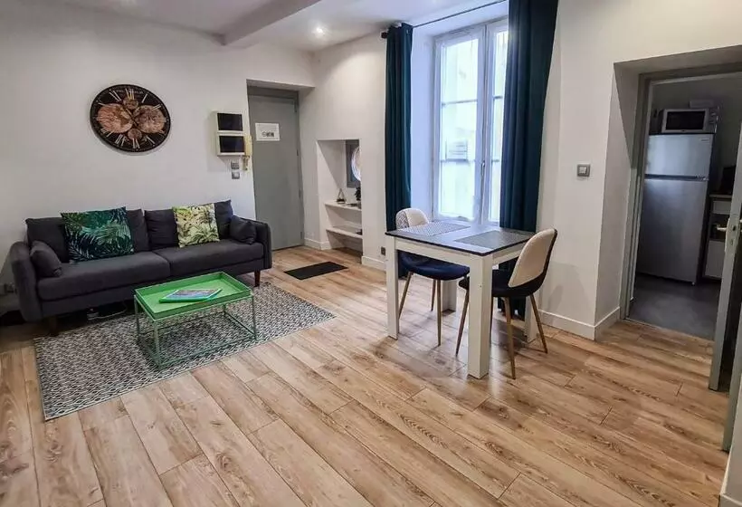 Appart Saint Cyprien + Parking Privatif