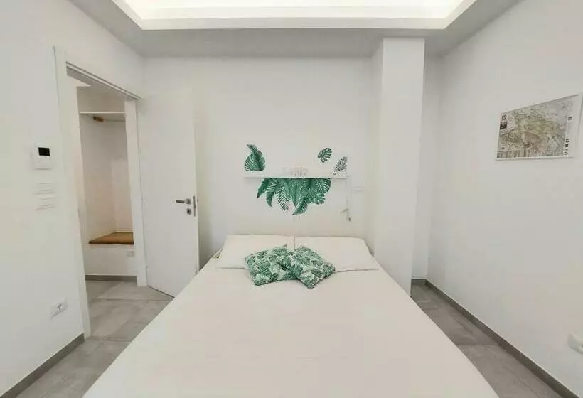 La Gardenia