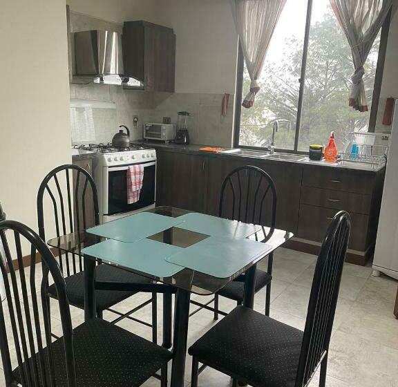 Lujoso Depto. En ”torre Nur”