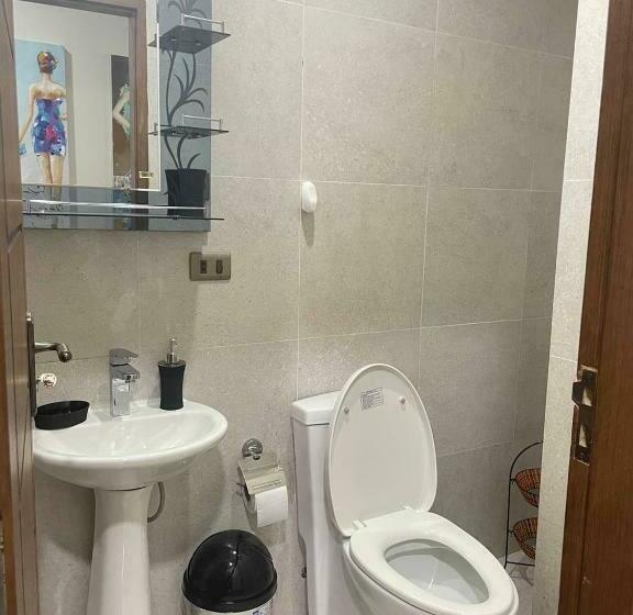 Lujoso Depto. En ”torre Nur”