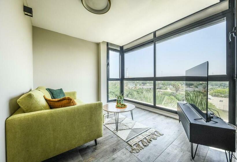 Sleek & Modern 2br Apartment Near The Yarkon River By Sea N Rent