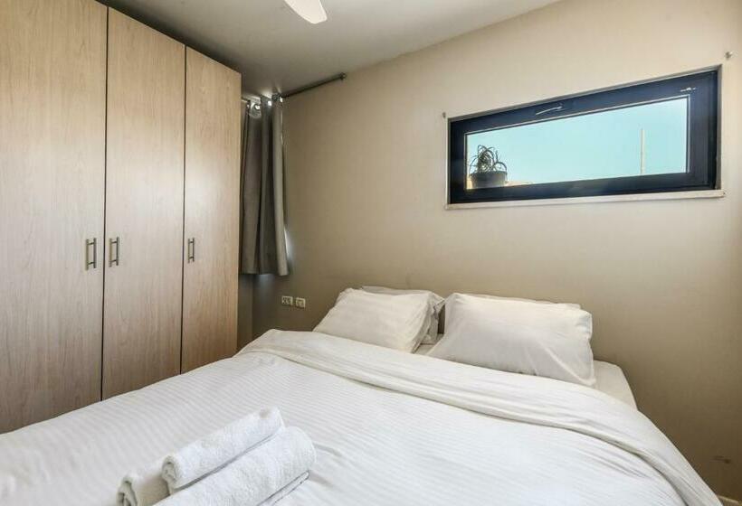 Sleek & Modern 2br Apartment Near The Yarkon River By Sea N Rent