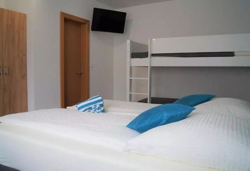 Aamiaismajoitus (B&B) Gästehaus Gisch Sandra