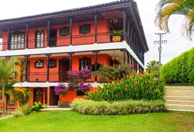 هتل Campestre La Navarra