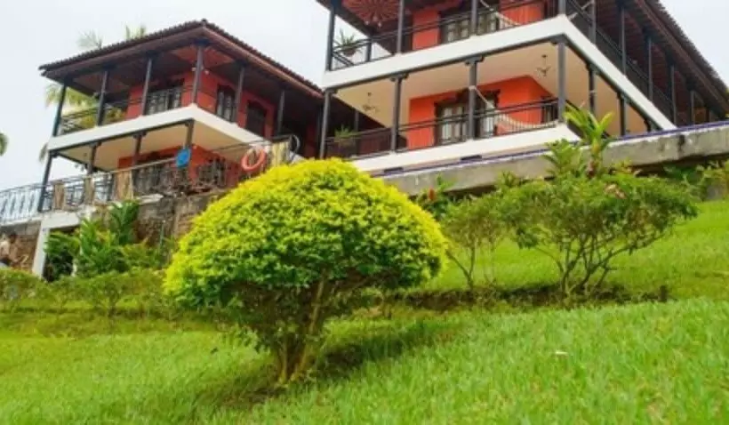 هتل Campestre La Navarra