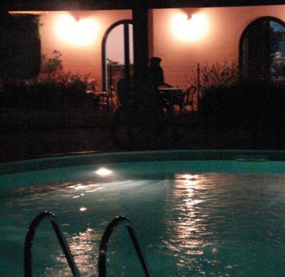 Отель Cavalieri