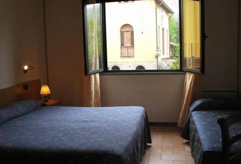 Отель Cavalieri