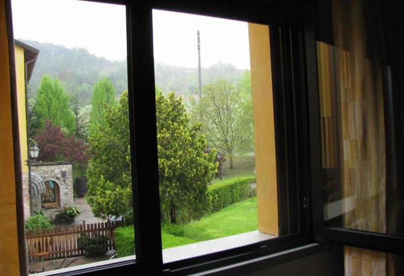 Отель Cavalieri