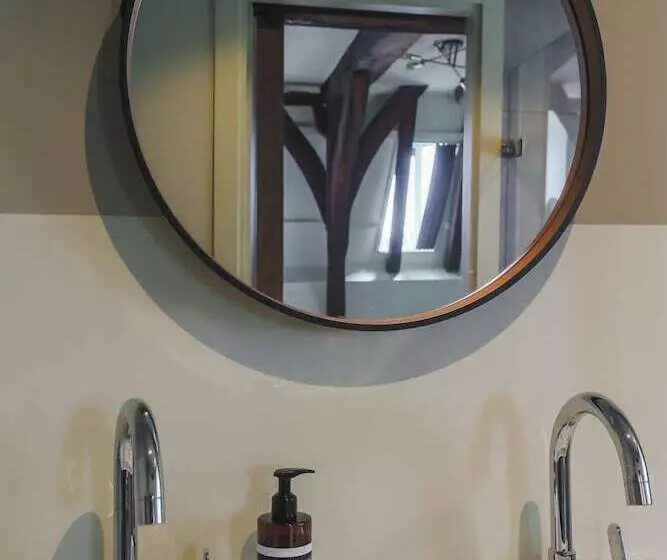 Hotel Corps De Garde