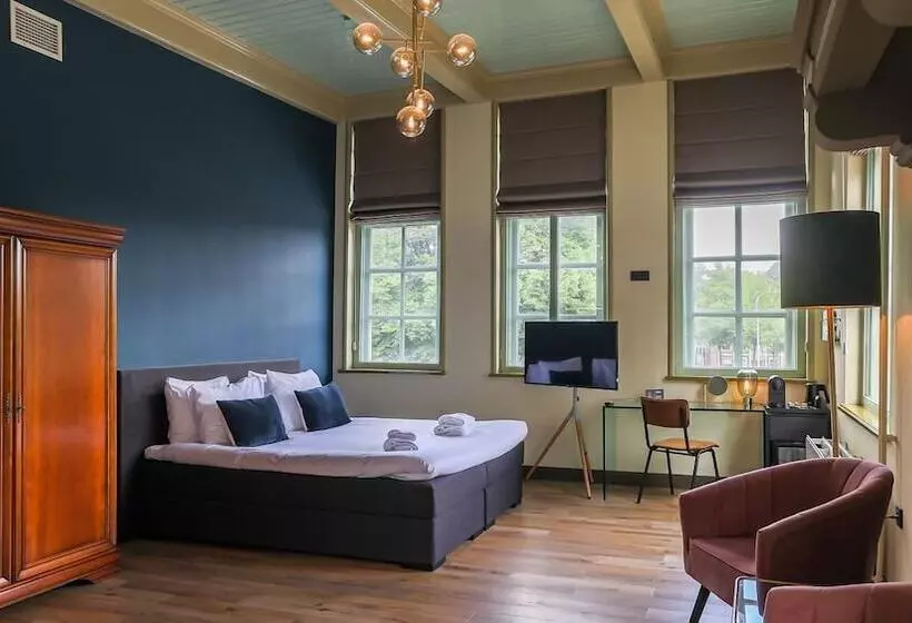 Hotel Corps De Garde